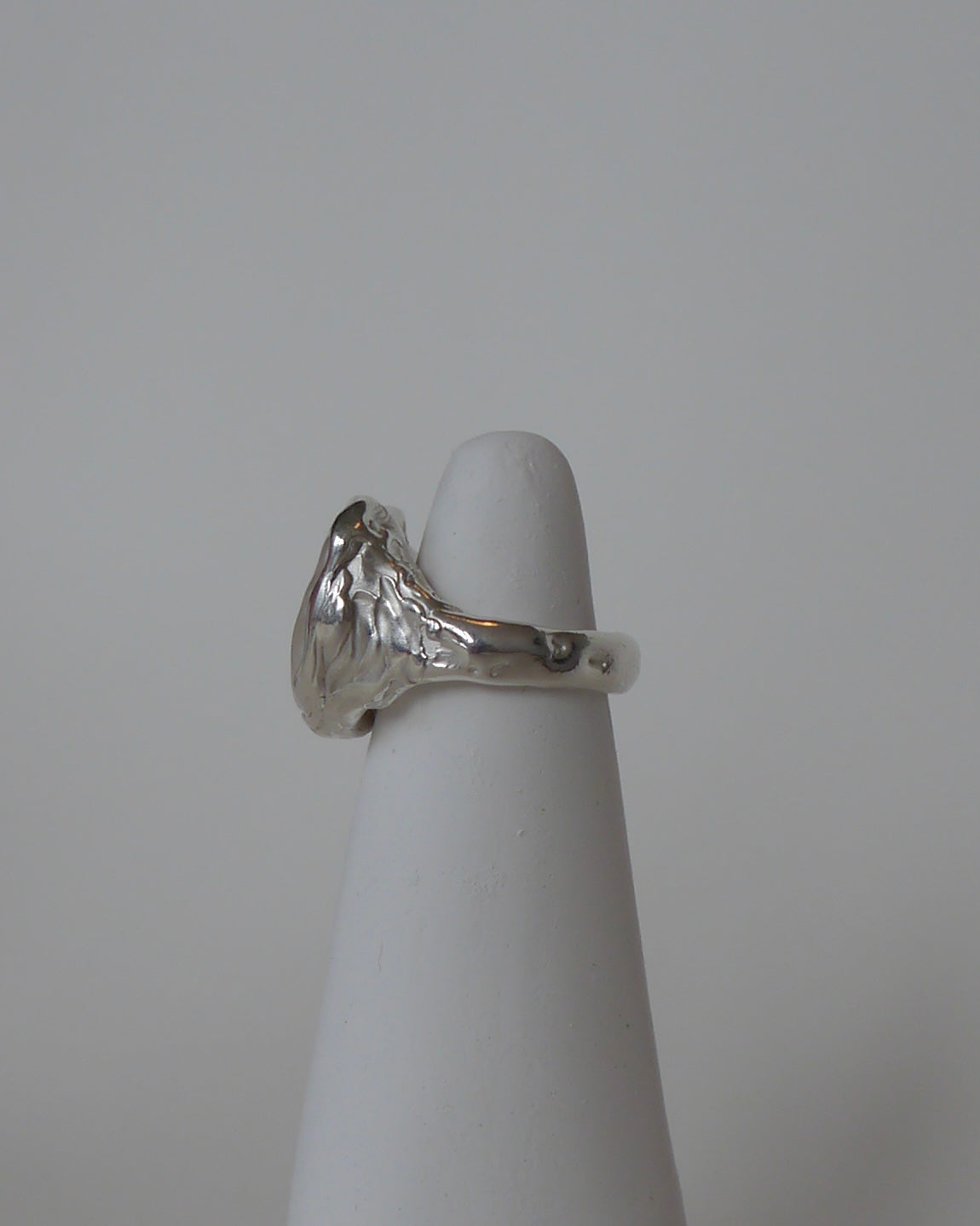 pearl signet ring
